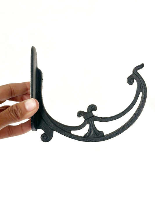 Curvy Iron Hook